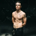 Yungblud Reflects on His Acoustic “Zombie” Reimagining and Its Grammy Recognition
