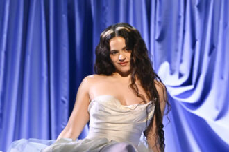 Why the “Peek-a-Bra” Red Carpet Trend Is Everywhere Right Now